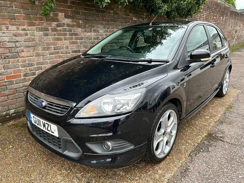 Black Used 2011 Ford Focus Zetec Hatchback | £2,495 (Fair price) - Image 1/4