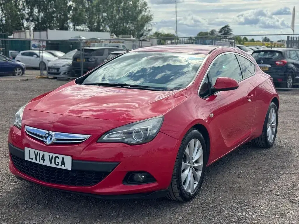 Used Vauxhall Astra GTC SRi 2014 Red Hatchback