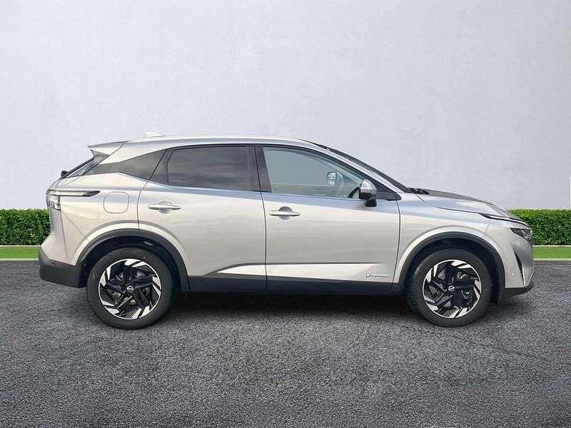 Used Nissan Qashqai N-Connecta 205 HP (150 kW) 2025 Blade silver SUV