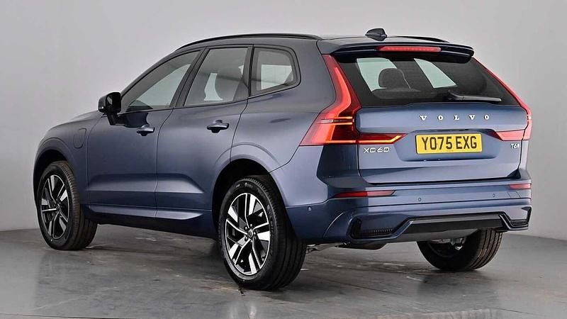 New Volvo XC60 Plus 350 HP (257 kW) 2026 Vapour grey SUV