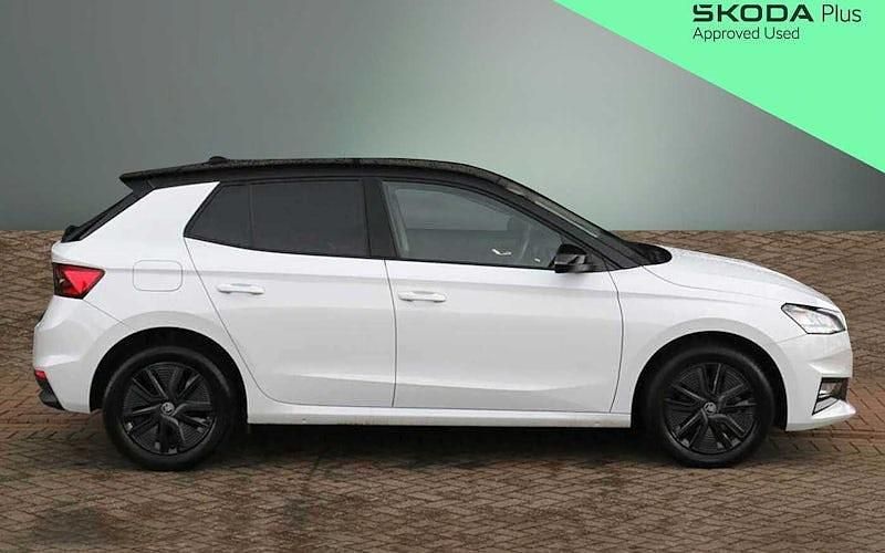 Used Skoda Fabia Design Edition 116 HP (85 kW) 2025 Moon white metallic black magic pearl effect Hatchback