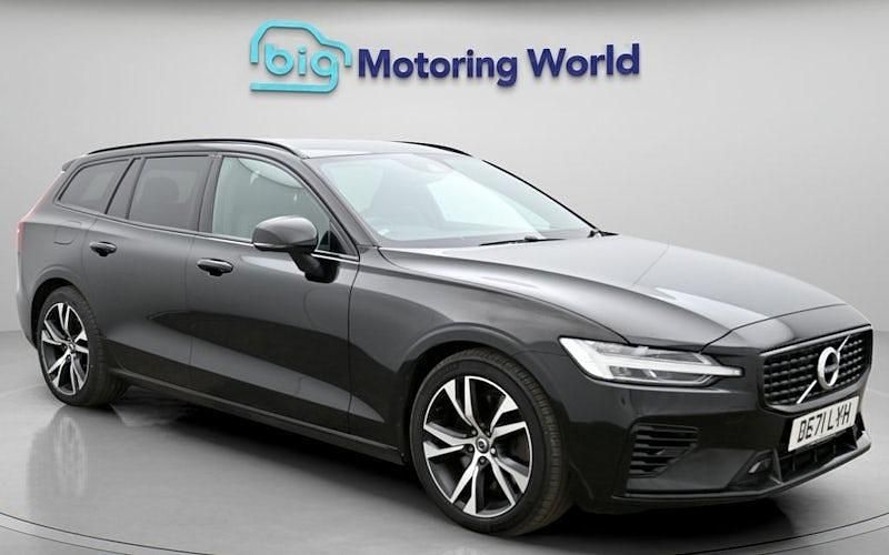Used Volvo V60 R-Design 340 HP (250 kW) 2021 Black Estate