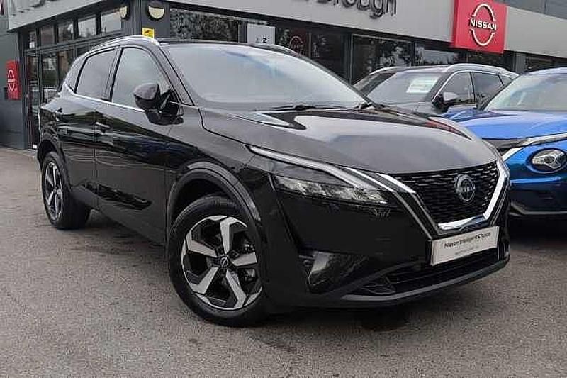 Black Used 2024 Nissan Qashqai N-Connecta SUV | £21,650 (Fair price) - Image 1/4