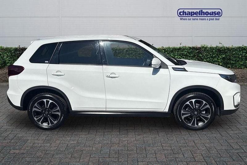 Second-hand Suzuki Vitara SZ5 129 CP (94 kW) 2021 Alb SUV