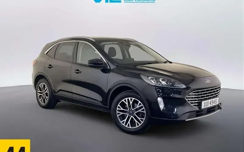Używany Ford Kuga Titanium 120 KM (88 kW) 2021 SUV