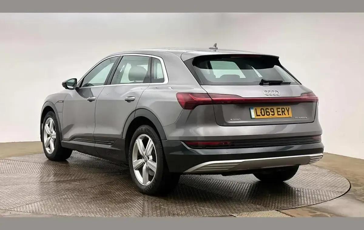 Used Audi e-tron Advanced 294 kW (401 HP) 2019 Grey SUV