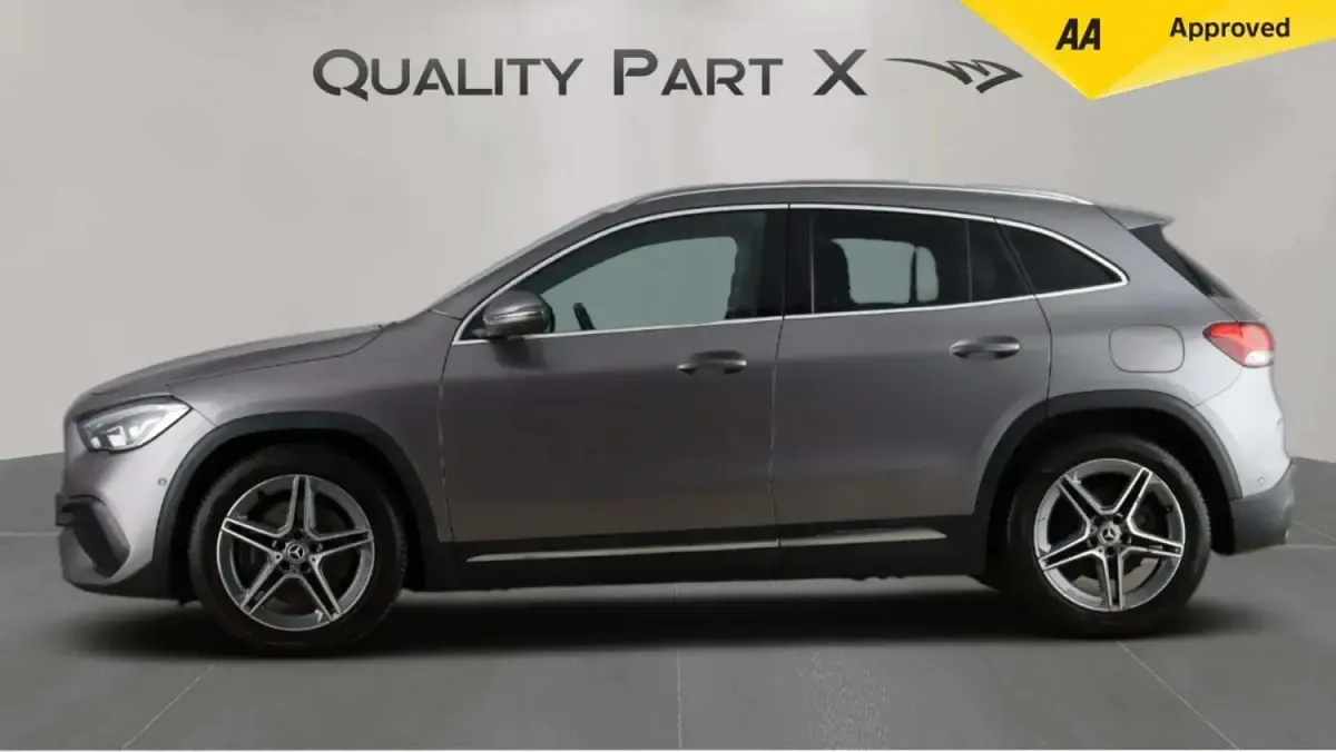 Usado Mercedes GLA250 Executive 224 HP (164 kW) 2021 Cinzento SUV