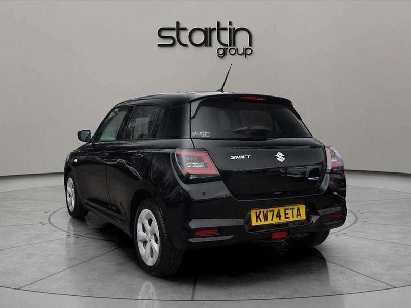 Used Suzuki Swift 82 HP (60 kW) 2024 Black Hatchback