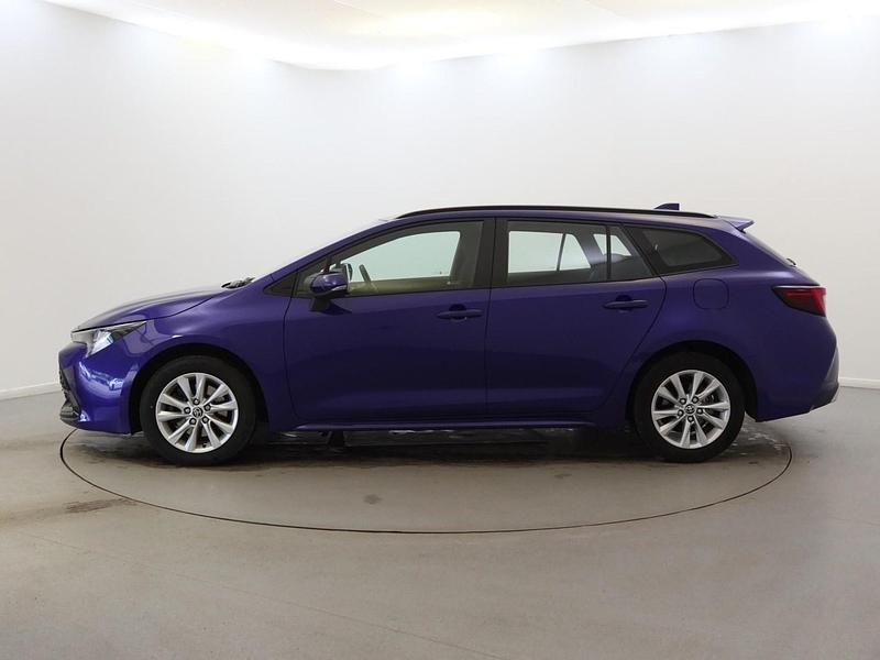 Used Toyota Corolla 196 HP (144 kW) 2023 Blue Estate