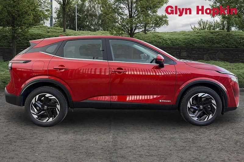 Used Nissan Qashqai Acenta Premium 190 HP (139 kW) 2024 Red SUV