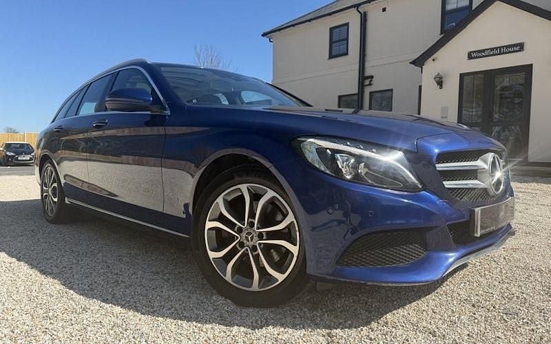 Usado Mercedes C200 Premium Plus 184 HP (135 kW) 2017 Carrinha