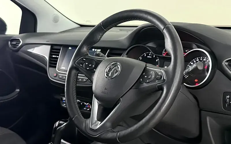 Used Vauxhall Crossland Ultimate 131 HP (96 kW) 2024 SUV