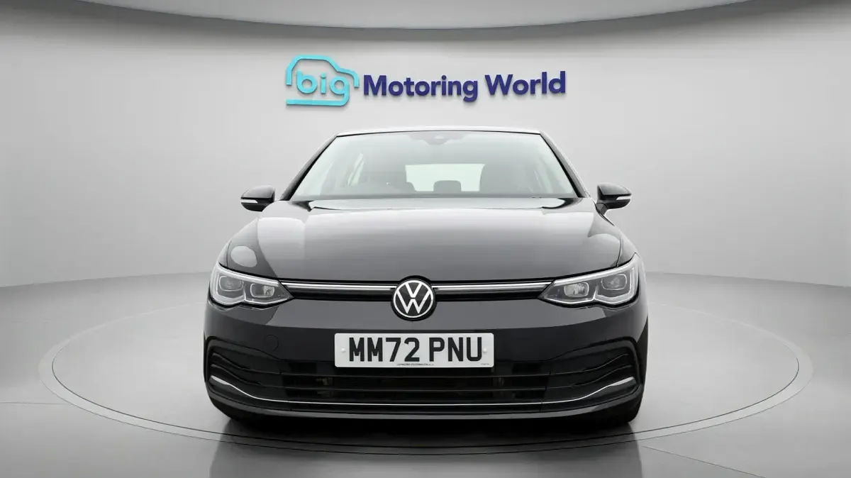 Used VW Golf VIII Style 201 HP (147 kW) 2022