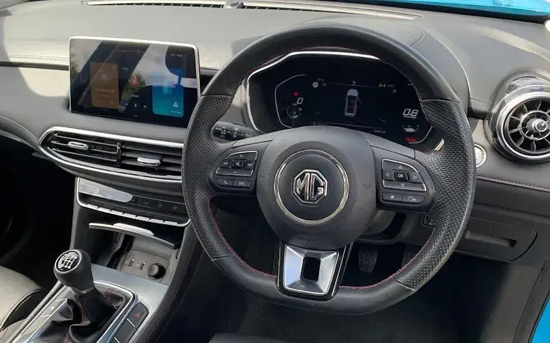 Used MG HS SE 162 HP (119 kW) 2024 Blue SUV