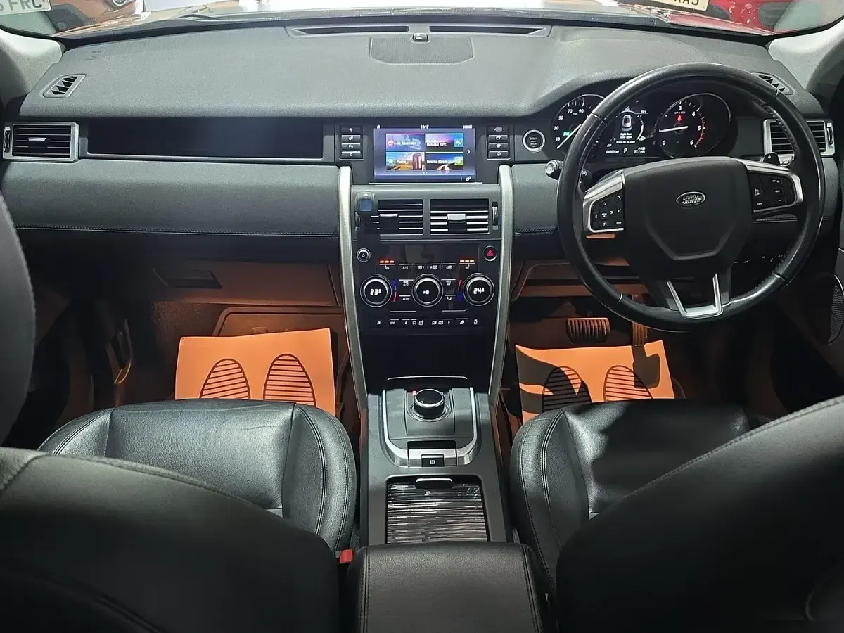 Used Land Rover Discovery 5 SE 2017 Grey SUV