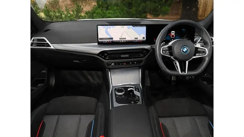 Used BMW 330e M Sport 288 HP (211 kW) 2025 White