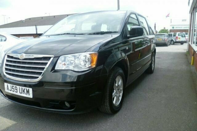 Used 2009 Chrysler Grand Voyager MPV | £13,999 - Image 1/4