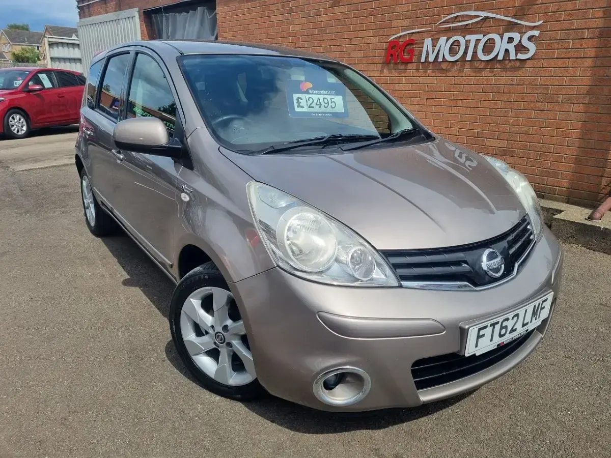 Used Nissan Note N-TEC 86 HP (63 kW) 2012 Beige Hatchback