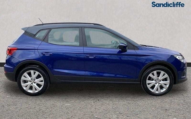 Used Seat Arona SE Technology 95 HP (69 kW) 2020 Blue SUV