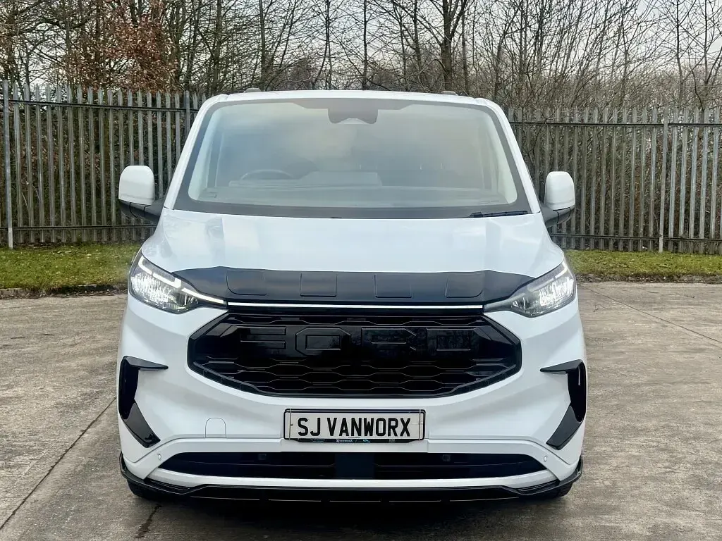 Used Ford Transit Custom Limited 136 HP (100 kW) 2024 White Van