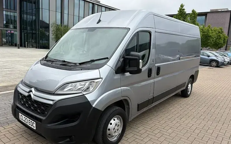 Begagnad Citroën Relay 140 HK (102 kW) 2023 Van