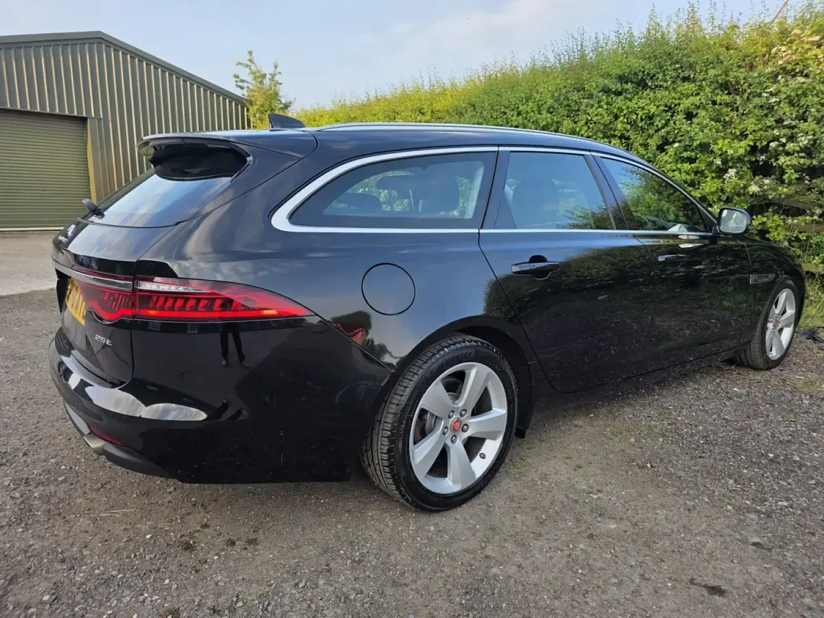 Second-hand Jaguar XF Portfolio 2020 Negru Break