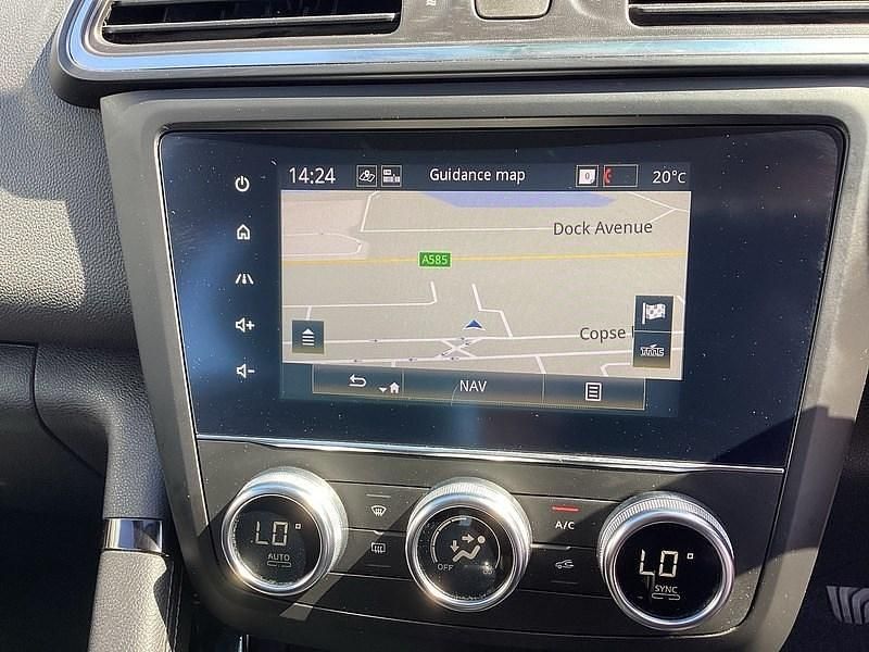 Used Renault Kadjar Iconic 115 HP (84 kW) 2021 Red SUV