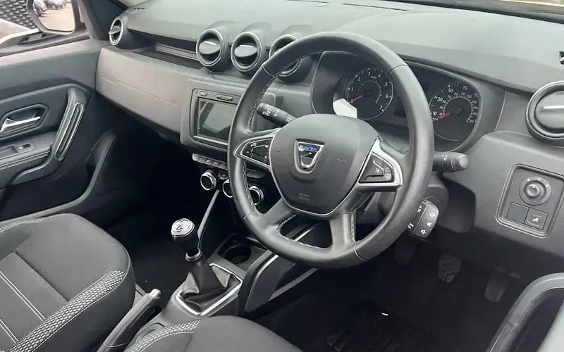 Used Dacia Duster Prestige 116 HP (85 kW) 2018 Orange SUV