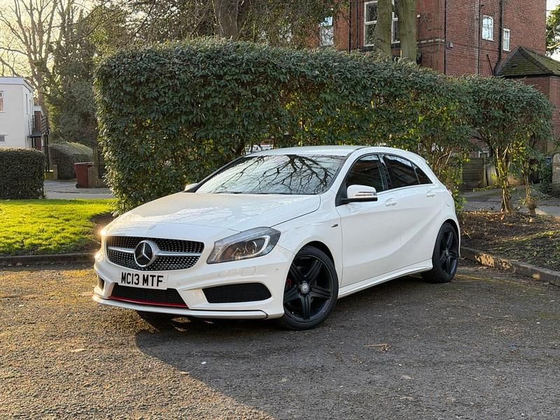 Used Mercedes A250 AMG 210 HP (154 kW) 2013 White Hatchback