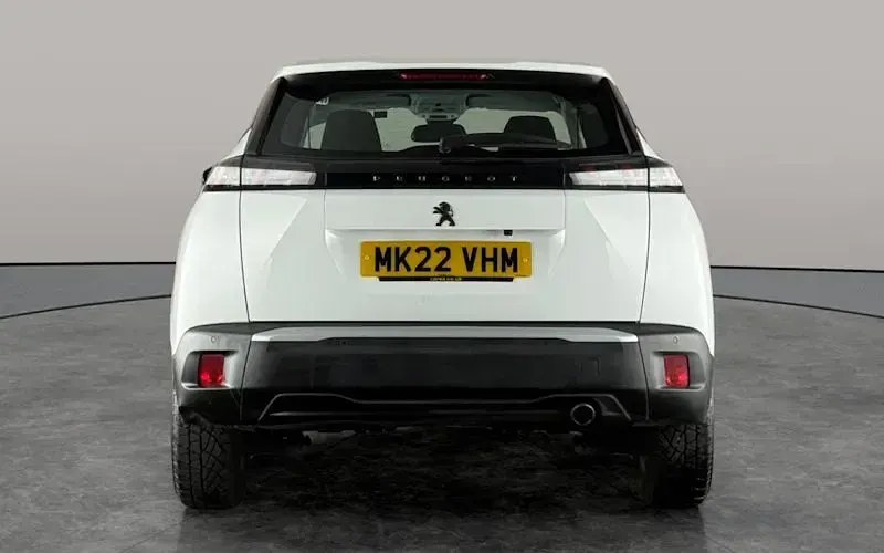 Used Peugeot 2008 Active Premium 110 HP (80 kW) 2022 White SUV