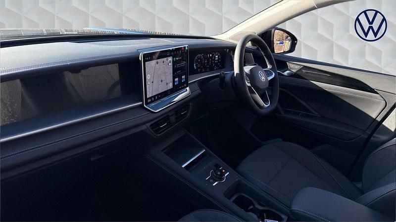 Used VW Touran Life 150 HP (110 kW) 2025 Black MPV