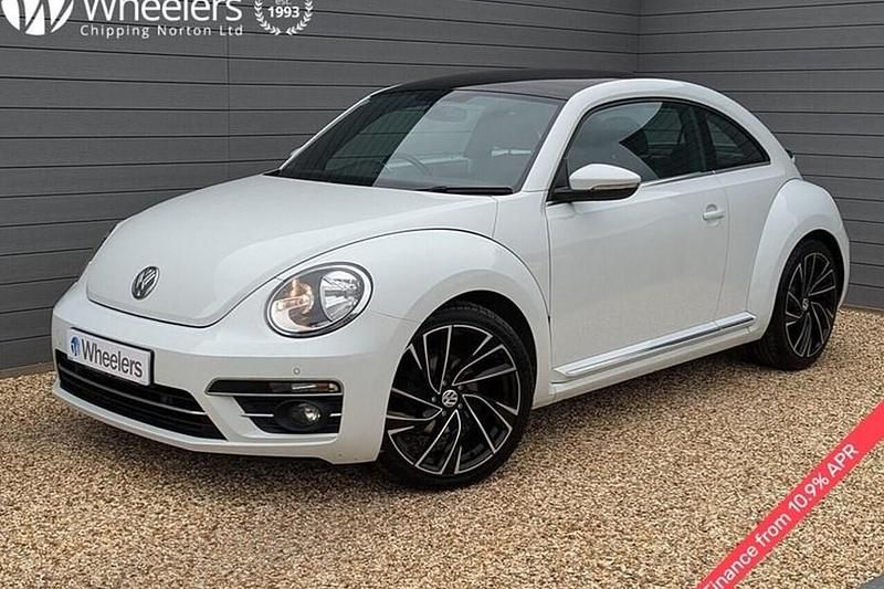 White Used 2017 VW Beetle Design Hatchback | £11,750 (Expensive) - Image 1/1