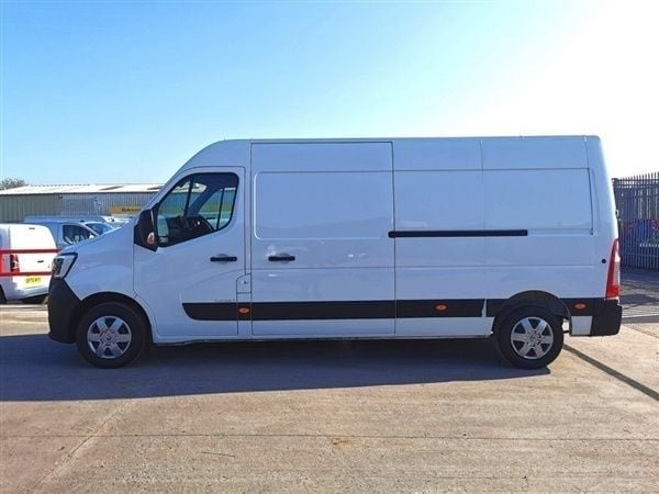 White Used 2021 Renault Master Business Van | £16,794 (A bit pricey) - Image 1/1