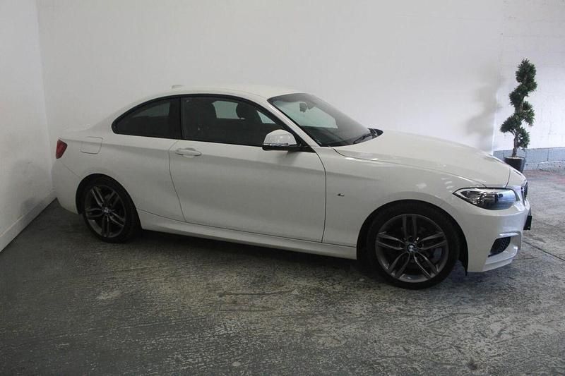 Used BMW 218 M Sport 2015 White Coupe