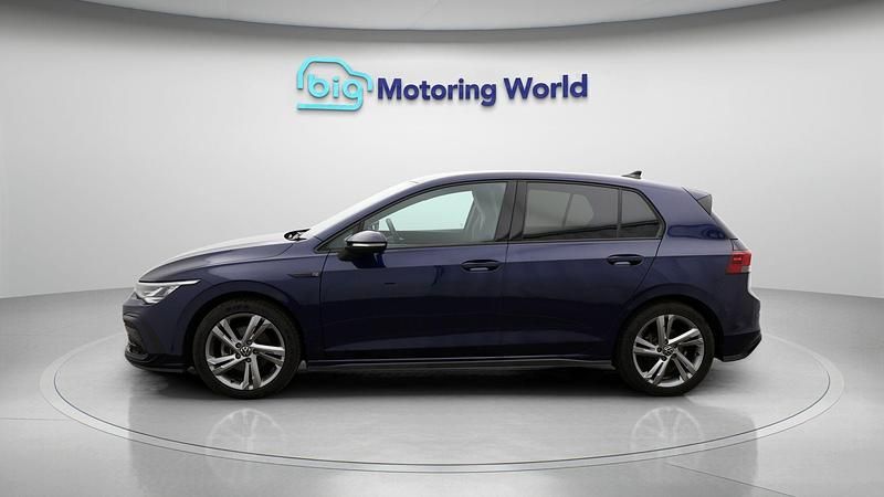 Used VW Golf VIII R-line 148 HP (108 kW) 2024