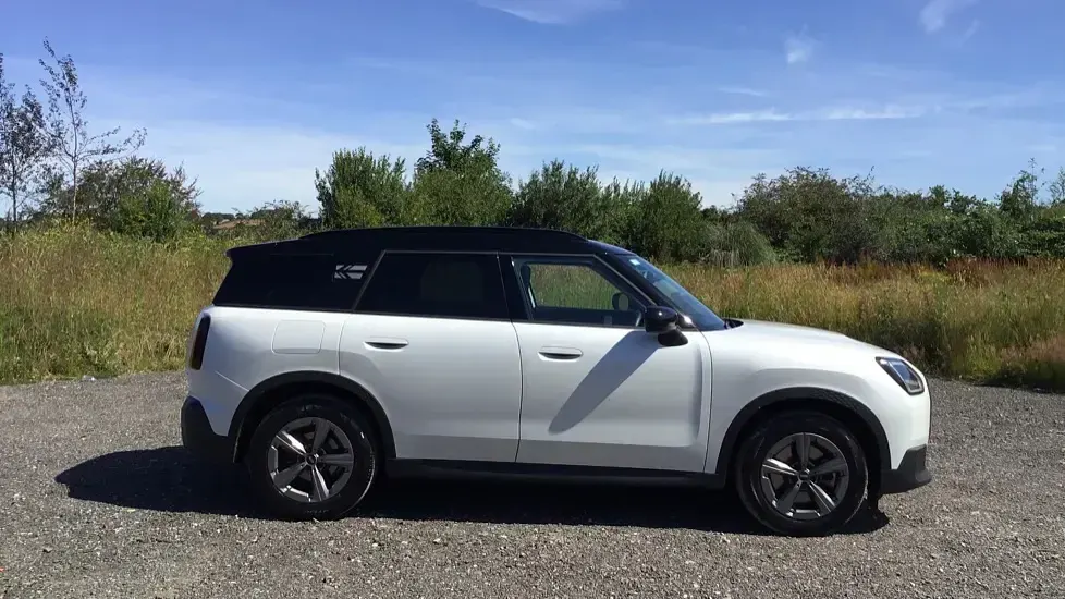 Used Mini Countryman 168 HP (123 kW) 2025 White SUV