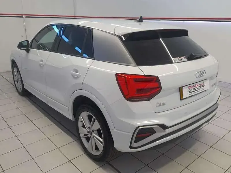 Used Audi Q2 S-Line 150 HP (110 kW) 2022 White SUV