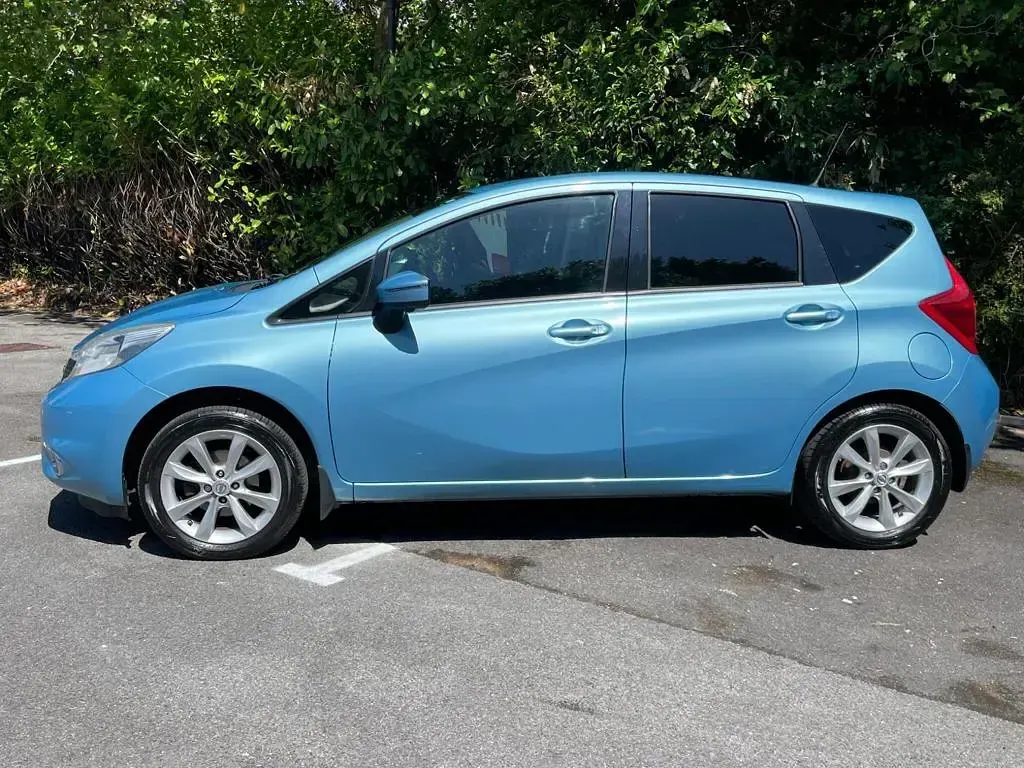 Used Nissan Note 360º 2016 Blue Hatchback
