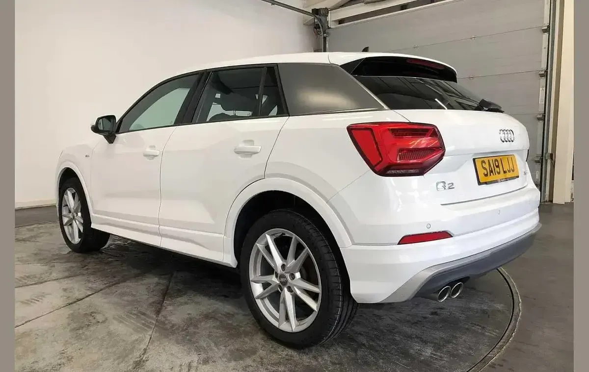 Used Audi Q2 S-Line 147 HP (108 kW) 2019 White SUV