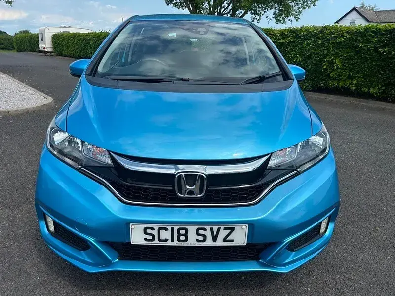 Used Honda Jazz S 102 HP (75 kW) 2018 Electric blue Hatchback