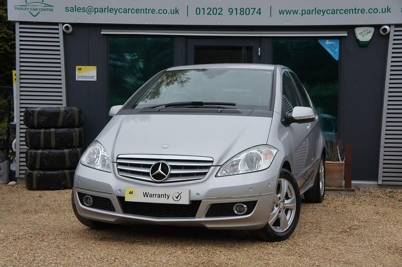 Silver Used 2011 Mercedes A160 Avantgarde Hatchback | £5,695 (A bit pricey) - Image 1/4