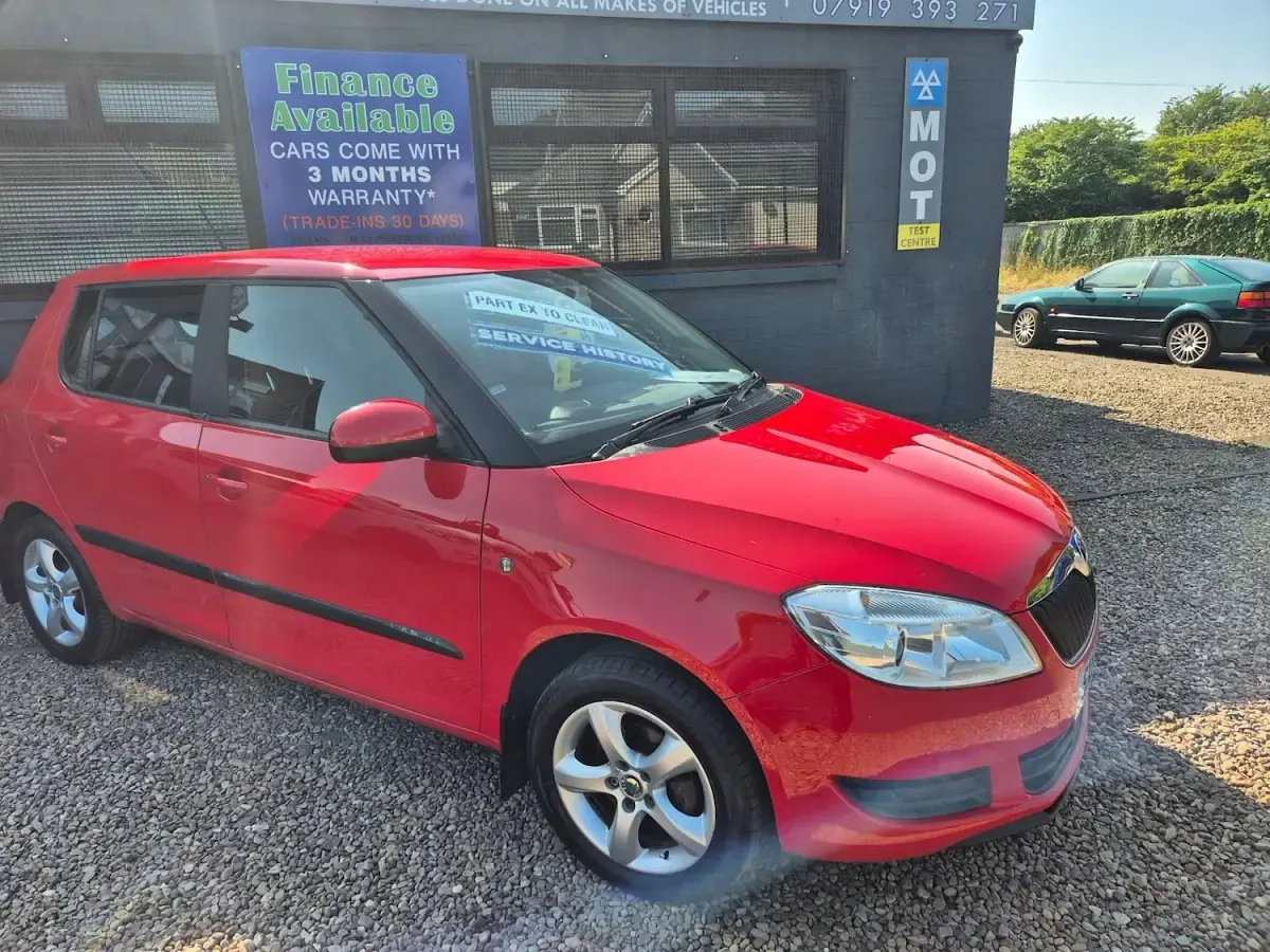 Used Skoda Fabia SE 86 HP (63 kW) 2012 Red Hatchback