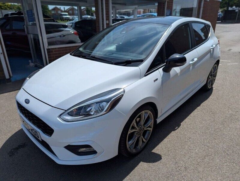 White Used 2018 Ford Fiesta ST-Line Hatchback | £8,995 (Fair price) - Image 1/4