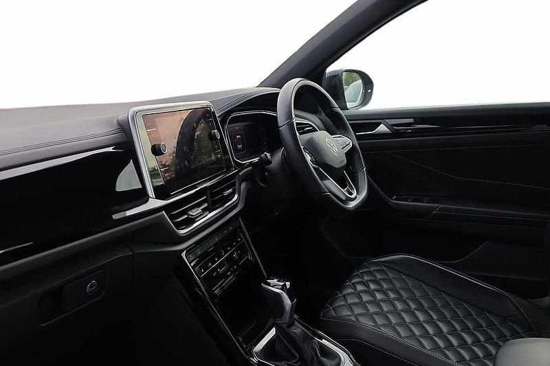 Usado VW T-Roc R-line 150 HP (110 kW) 2022 Preto SUV