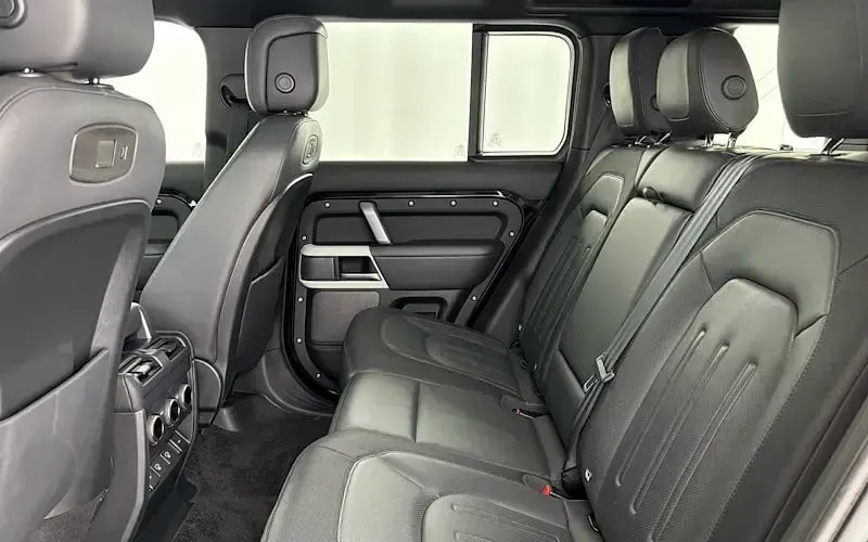 Usado Land Rover Defender HSE Dynamic 404 CV (297 kW) 2024 SUV