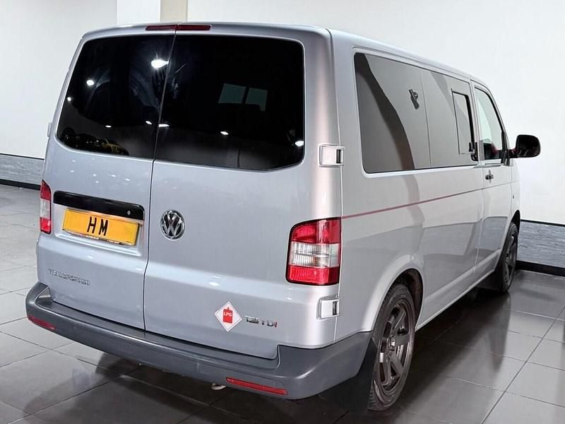 Used VW Transporter 138 HP (101 kW) 2012 Silver Van