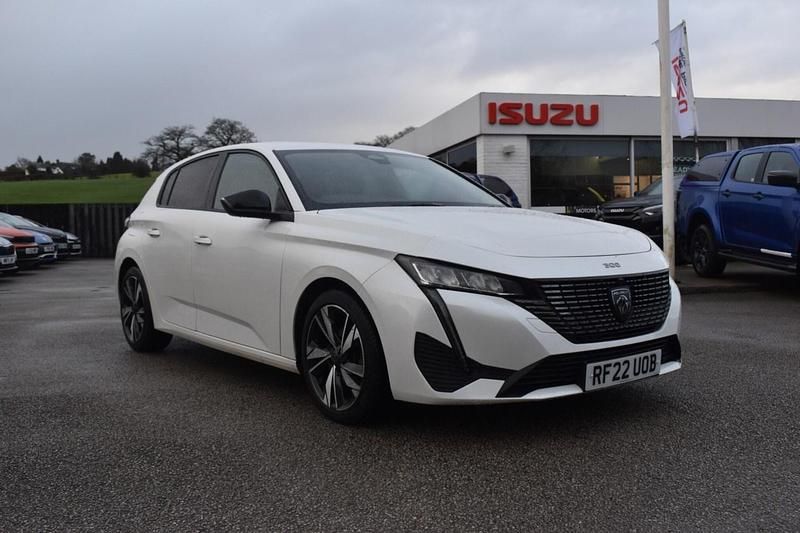Used Peugeot 308 Allure 130 HP (95 kW) 2022 White Hatchback