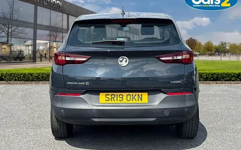 Used Vauxhall Grandland X 131 HP (96 kW) 2019 Grey SUV