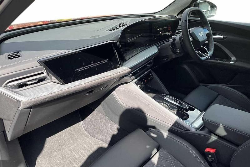 New Audi Q5 Comfort 2026 Grenadine red, metallic SUV