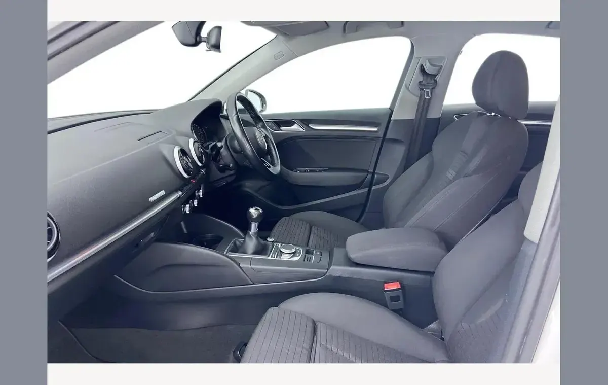 Used Audi A3 Sport 150 HP (110 kW) 2016 Ibis white Sedan